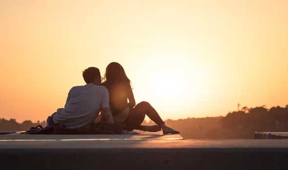  صوت الإمارات - حلم الوقوع في الحب في المنام للرجل والمرأة